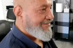 Arreglo barba en Barbería Premium Petro, peluquería masculina Marín